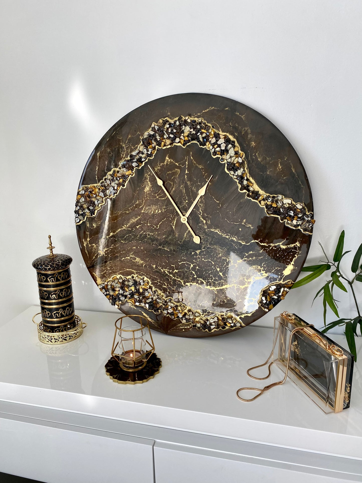 Horloge marron et or en résine 60 cm